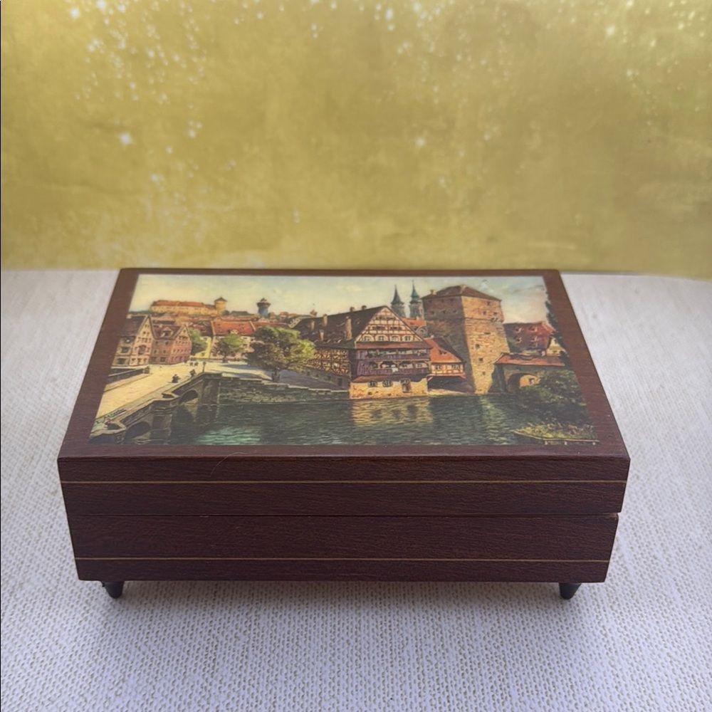 German Jewelry Organizer Music Box Nuremberg - Swiss Movement Blue Danube